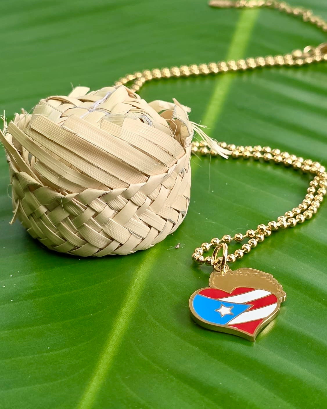 Jibaro Heart Necklace