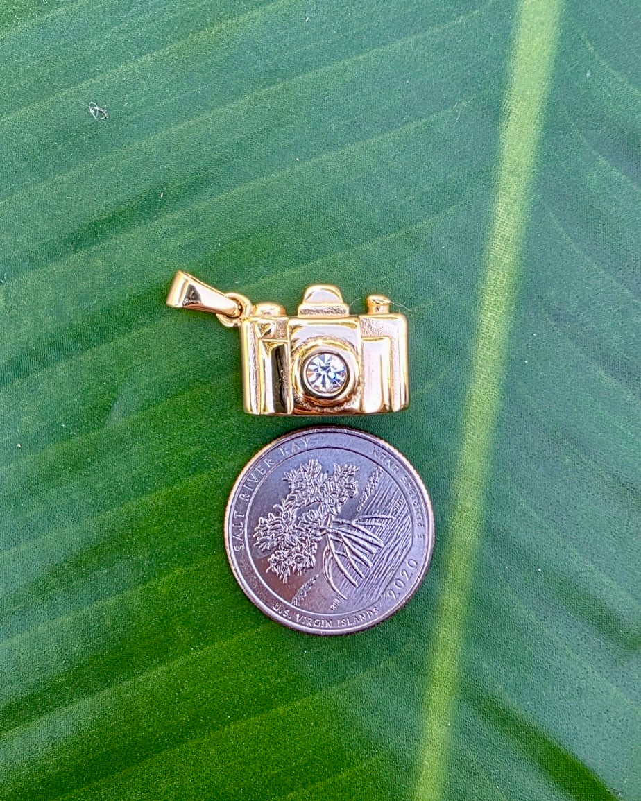 Golden Memories – Camera Charm with Rhinestone Lens