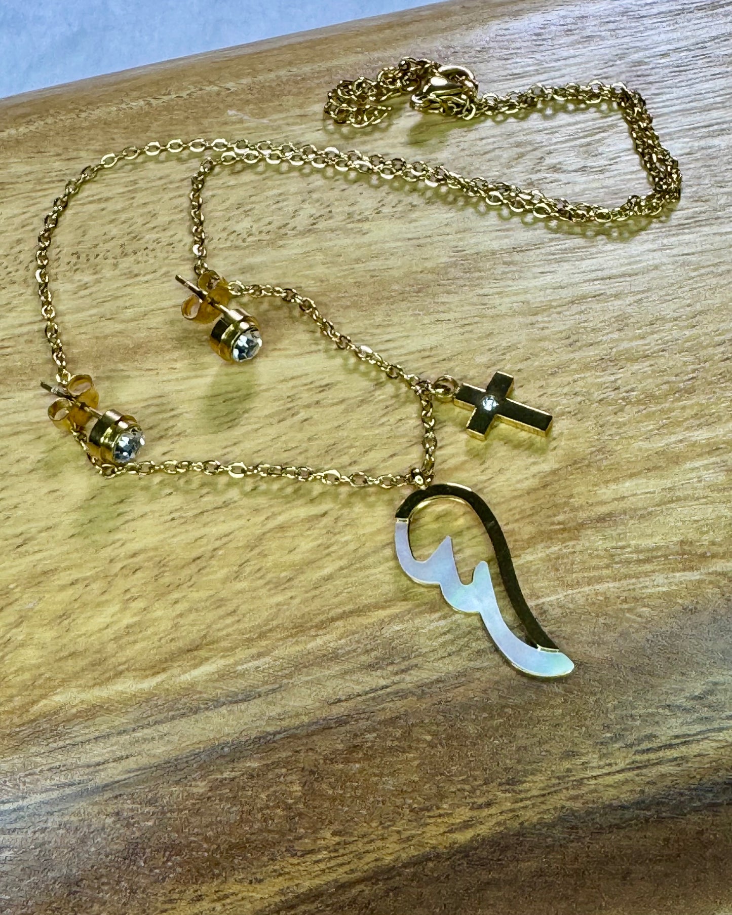 Angel Wing Set in Gold Color