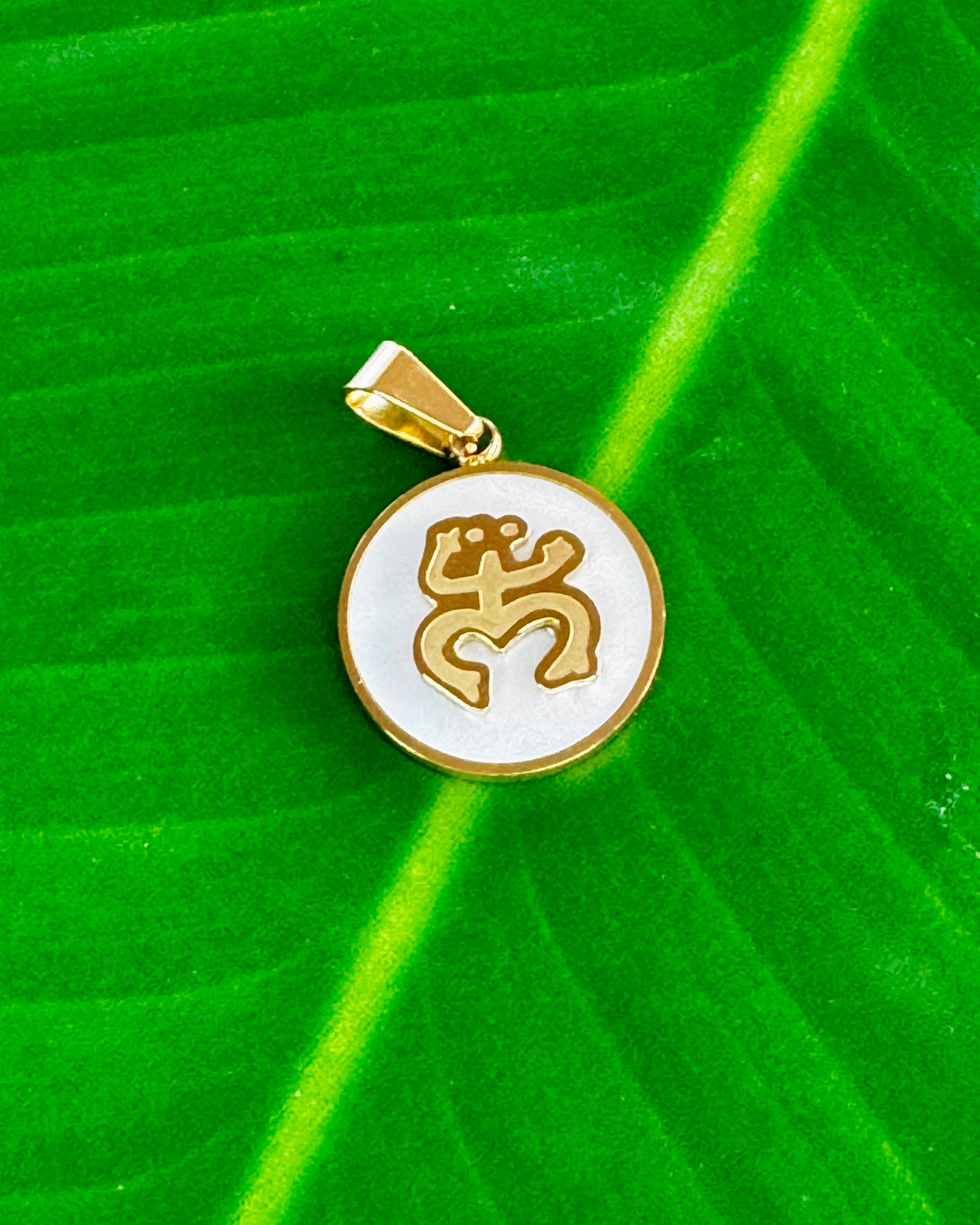 Coquí Taino Charm – Gold & Silver Stainless Steel with Mother-of-Pearl