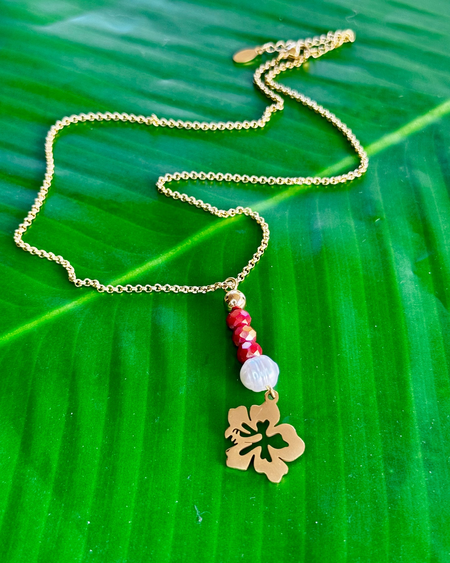 Gold Stainless Steel Necklace with Flor de Maga, Pearl & Pink Beads