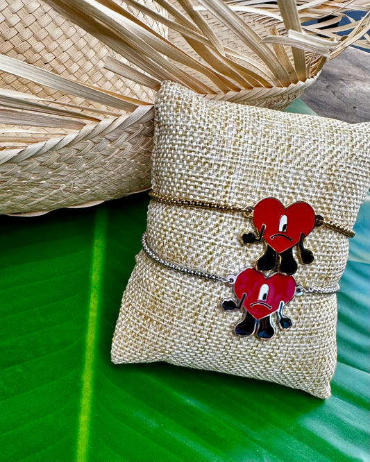 Adjustable stainless steel bracelet in gold or silver with Desde el Corazón heart symbol, inspired by Bad Bunny’s album dedicated to Puerto Rico