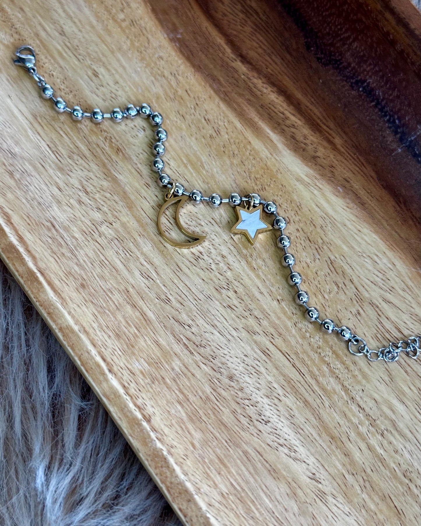 Celestial Gold Stainless Steel Bracelet – Moon & Star with Mother of Pearl