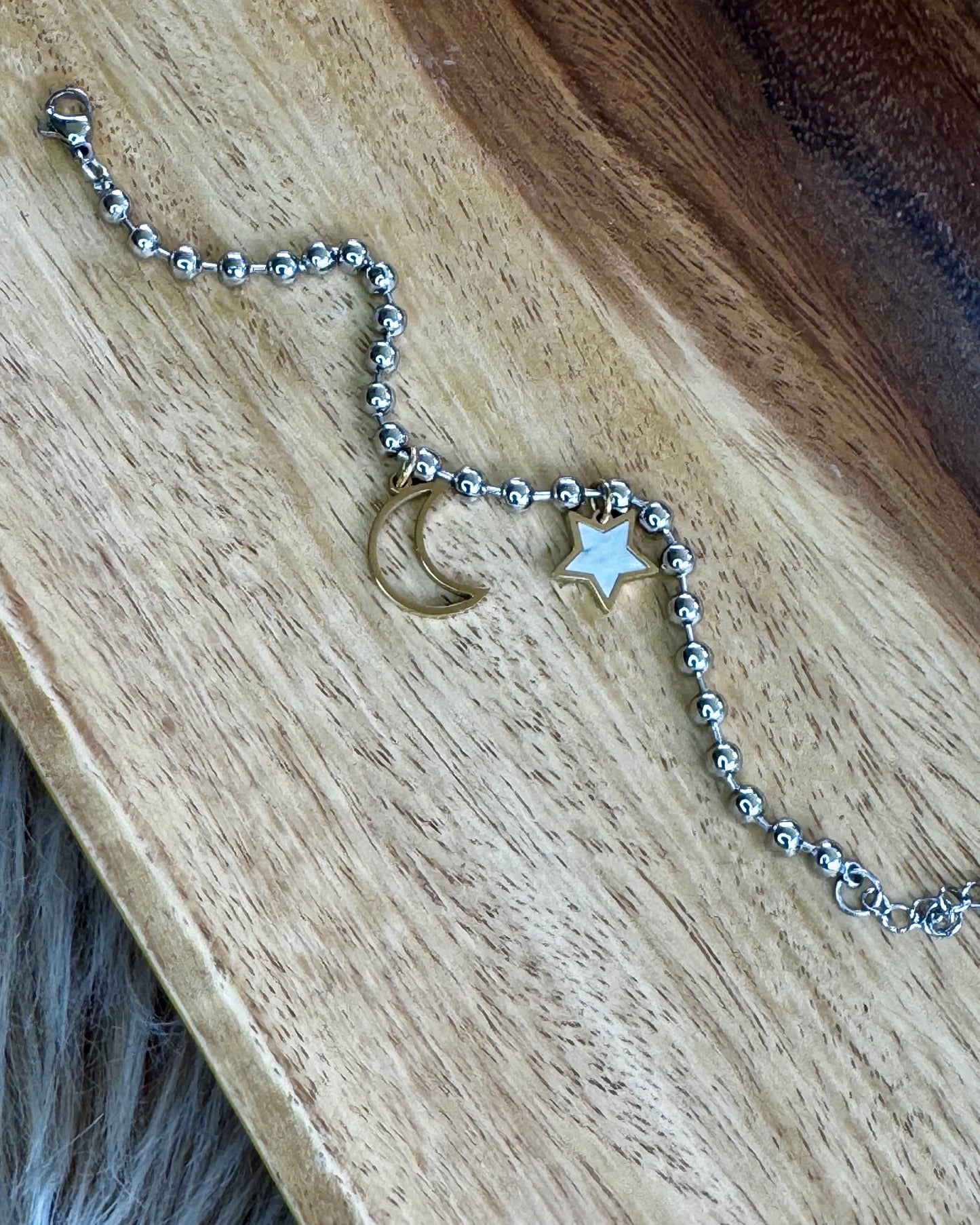Celestial Gold Stainless Steel Bracelet – Moon & Star with Mother of Pearl